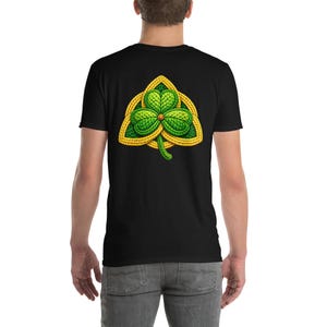 Camiseta de trébol de la Trinidad, símbolo católico de crochet, camiseta unisex de algodón