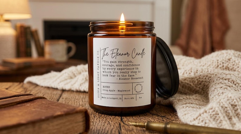 Eleanor Candle — Crisp Apple & Maplewood