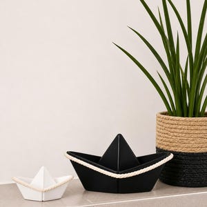 NAMI – Minimalistisches Origami Boot | Skandi Deko Schiff | Moderne Tischdeko | Wohnaccessoire bild 5