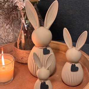 Moderner Osterhase Premium – Geriffelt & Matt | Skandi | Japandi Osterdeko aus PLA | 14–25 cm | Design Dekofigur