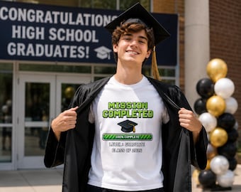 Mission Completed Class of 2026 Shirt, Funny Graduation Gift, Video Game Style Graduate Tee, Senior 2026 T-shirt, Gamer Graduation Gift