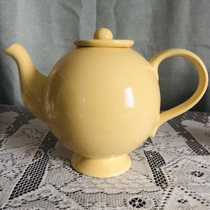 Teiera vintage anni '80 Copco Sam Lebowitz Primavera Giallo Pastello Teiera a forma di pancia in porcellana