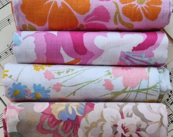 Vintage Fabric Fat Quarters x 4 in Floral Print • Perfect for Crafting, Quilting, Sewing and Scrap Booking • Retro • Reds •