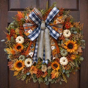 Lazo otoñal de granja / Decoración con cinta de encaje de arpillera y cuadros vichy azul marino, calabaza y tartán