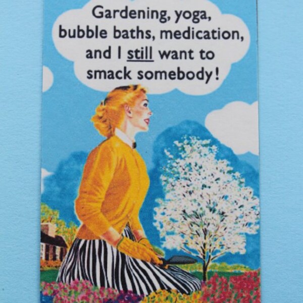 Magnet Retro Humorous Housewife Magnet I Still Want to Smack Somebody