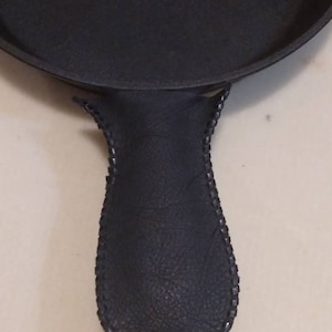 Leather cast iron pan handle covers