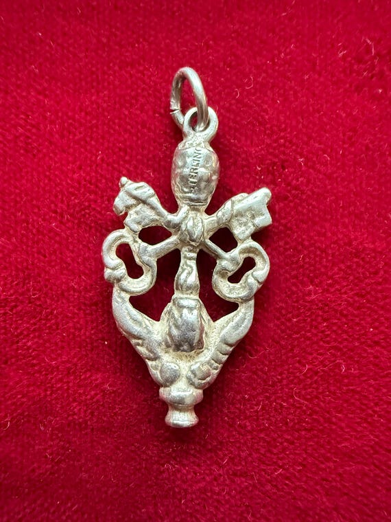 Vintage Sterling Silver Papal Tiara Crossed Keys Pendant Charm • 3D Catholic Jewelry View 2