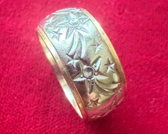 Vintage Designer Two Tone 14k Gold Band Ring, Shooting Stars Celestial Ring, Size 6.75, 8.65mm wide, White Gold with Yellow Gold Edges
