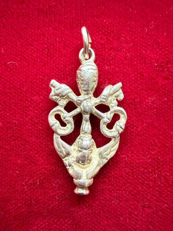 Vintage Sterling Silver Papal Tiara Crossed Keys Pendant Charm • 3D Catholic Jewelry