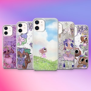 Może przedstawiać: Pięć etui na telefon z różnymi wzorami. Każde etui przedstawia postać psa z kreskówek z kwiatowymi akcentami. Tła obejmują scenę nieba, wzory kwiatowe i schemat kolorów lawendy. Etui są wykonane z przezroczystego plastiku.