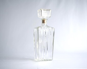 Vintage Glass Decanter with Stopper – Mid Century Modern Entertaining – Ribbed Clear Barware