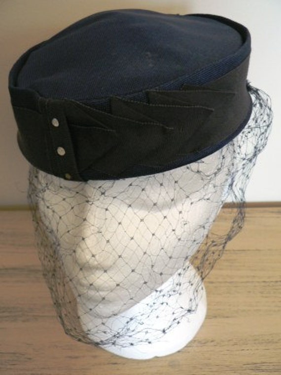Vintage Hats  NAVY PILL BOX 