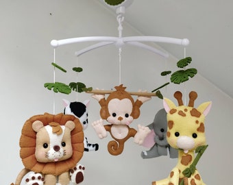 Safari baby musical mobile, crib mobile, nursery decor, jungle animals, wild animals, felt crib mobile