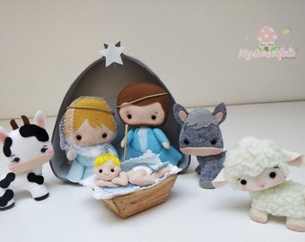 Christmas crib / nativity /Holy family/ sagrada família / christmas decorations / christmas ornaments / Jesus, Mary, Joseph / 3 kings