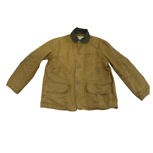 May include: A tan-colored jacket with a green collar. The jacket has four front pockets, a button-up closure, and a small pocket on the chest. The jacket is made of a durable material, perfect for outdoor activities.