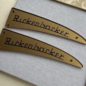 純正リッケンバッカーUSA ジェットグロー　リアピックアップフェンスカバー Rickenbacker Truss Rod Cover - Etsy