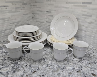 20‑Piece Fine Porcelain Dinner Set • White 22K Gold Rim Dining Set • Vintage 1998 Classic Gold Dinnerware Plates Bowls Cups