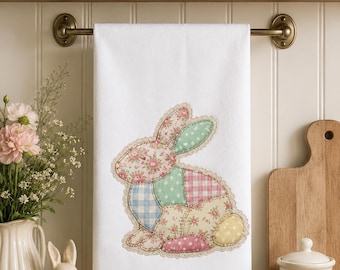 Pano de prato Shabby Chic com coelhinho, decoração campestre de primavera, toalha de mão de fazenda para a Páscoa, coelho com patchwork floral, cozinha campestre vintage.