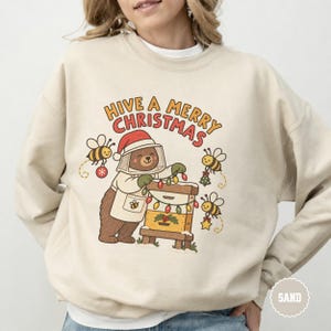 Hive a Merry Christmas Sweatshirt, Cute Beekeeper Bear Holiday Crewneck, Funny Honey Bee Graphic Pullover, Christmas Gift for Beekeepers