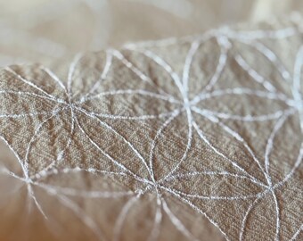 Crystal Grid Cloth -- FLOWER OF LIFE - all natural - sacred geometry grid template, alter cloth, divination cloth