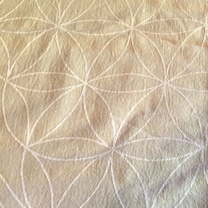 XL Crystal Grid Cloth ENCRE BLANCHE fleur de vie XL 100% coton, textile naturel, gabarit de grille de géométrie sacrée, tissu daltération image 6