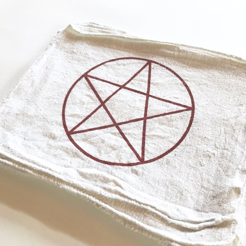 PENTAGRAM crystal grid cloth red image 2