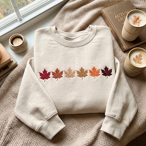 Broderad Maple Leaf-tröja – Mysiga höstkläder i bomullsblandning