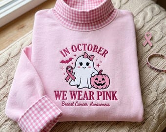 Sudadera con cuello alto de cuadros vichy bordada "En octubre vestimos de rosa" con diseño de fantasma, camiseta de concienciación sobre el cáncer de mama, camiseta de Halloween con diseño de fantasma.