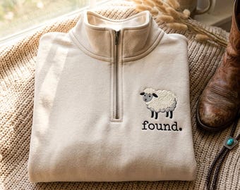 Christian Lamb Besticktes Sweatshirt mit Reißverschluss, gefundenes Schaf Glaube T-Shirt