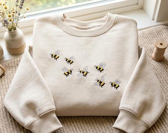 Sweatshirt mit Bienenstickerei – Kuscheliger Unisex-Pullover aus Baumwollmischgewebe, Imker-Sweatshirt