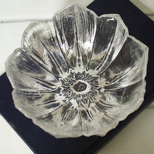 Kosta Boda Mats Jonasson Water Lily Bowl