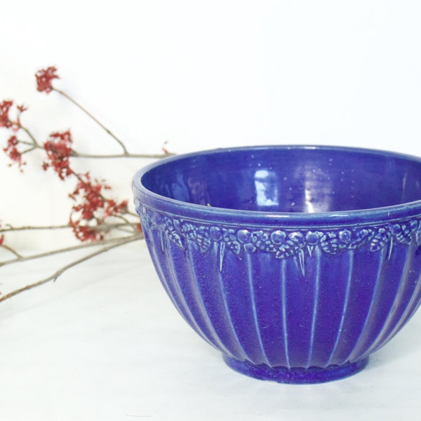 Nelson McCoy Pottery Blue Ribbed Mixing Bowl- Leaf and Berries Decor