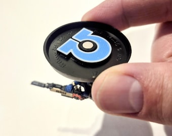 Customized magnet holder for tabletop miniature bases - Omega U