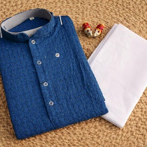 Herren Chikankari Kurta Pyjama Set - Bestickte Baumwolle Indische Hochzeits- und Festivalkleidung Teal Blue
