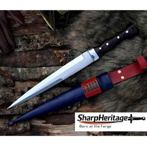 Skotsk Dirk-dolk / 12-tums blad i högkolstål / Handsmide / Handtag i lövträ / Traditionell skotsk samlarkniv