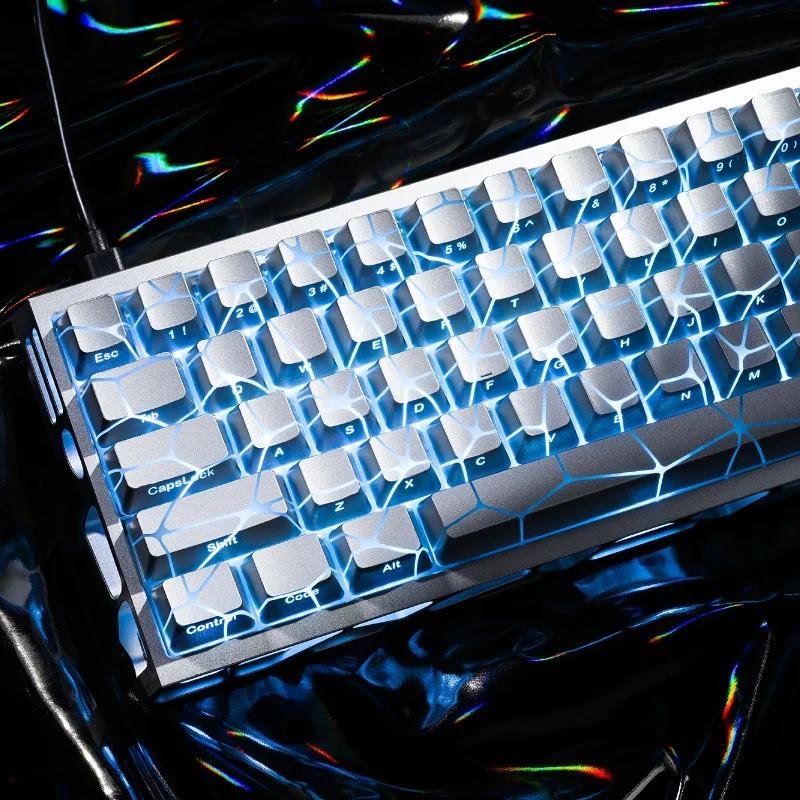 値下げしました！Wooting 60HE Duckyケース＆キーキャップ 最近よくキーボードのアルミケースだけ買ってカスタマイズってのをよく