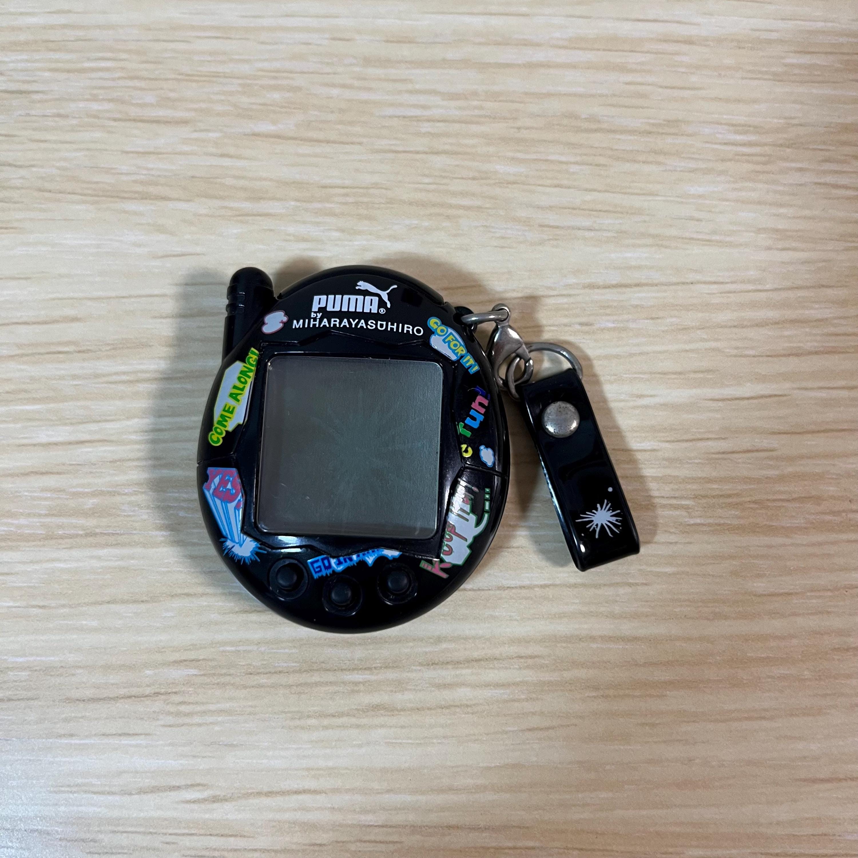 Vintage Japanese Tamagotchi 2004 Tested Working V3 