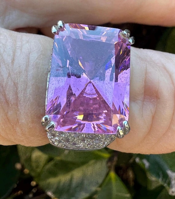 Vintage Pink emerald cut Ring - image 6