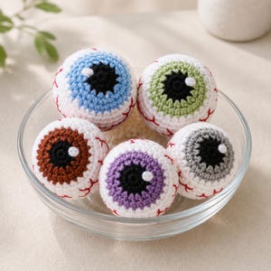 Enkelt virkmönster för ögonglob i PDF-format, virkmönster för Halloween, amigurumi med blodiga ögon, läskig dekoration för nybörjare, läskig plysch med ögonglob, presentidé