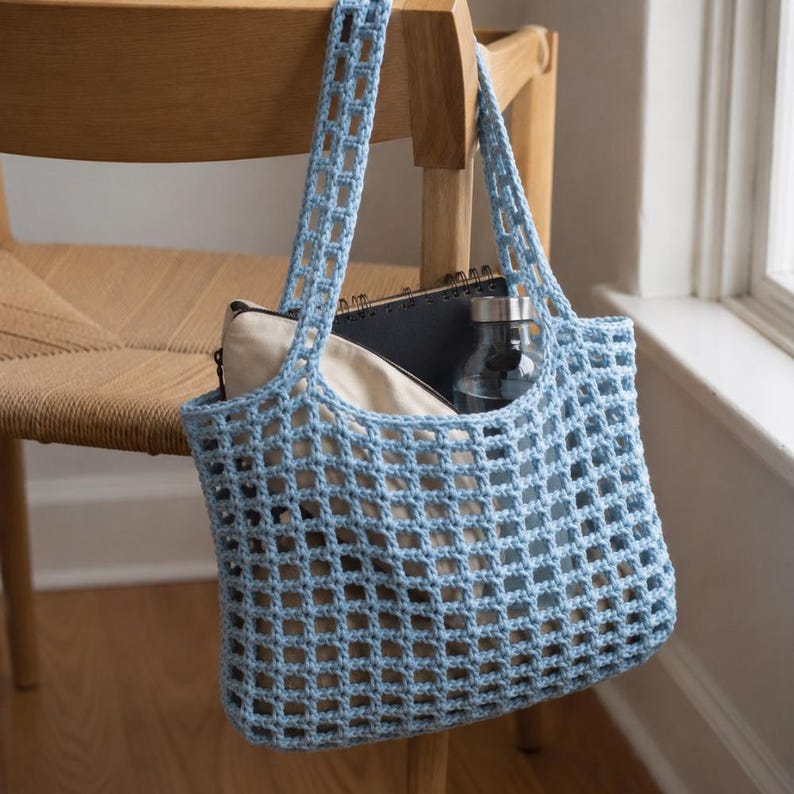 Beginner crochet tote market bag available as PDF pattern