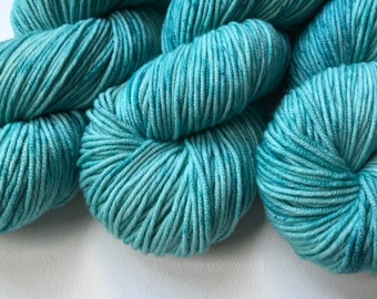 DK Fil Bleu Vert Main Dyed Superwash Merino