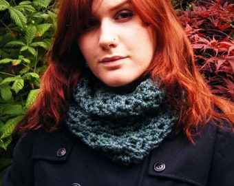 Green Crochet Cowl Soft and Chunky Tube Scarf