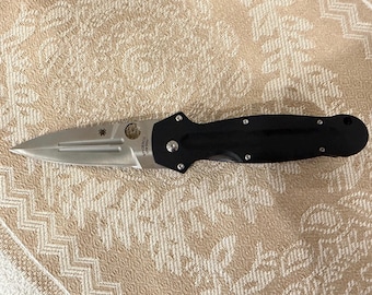 Spydrco C215GP Euroedge  CPM-S30V SATIN BLADE  new no box. Schempp Liner Lock Discontinued.