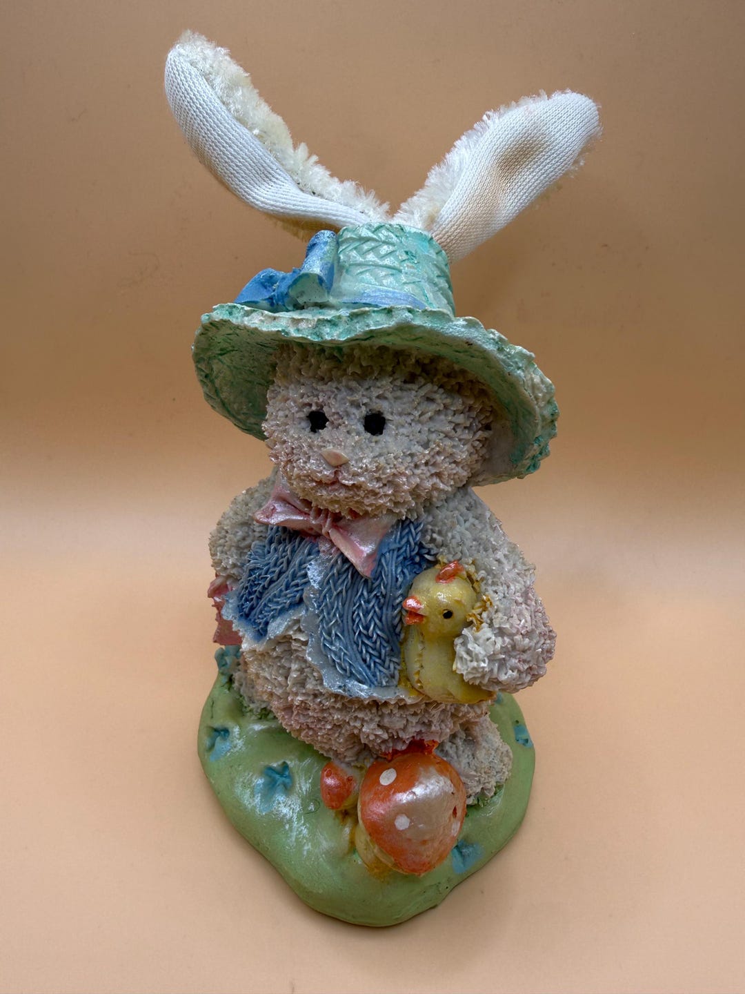 Vintage Easter Bunny Figurinesnull