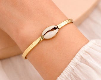 Cowrie Shell Brass Bangle – Minimalist Boho Beach Jewelry, Adjustable Cuff