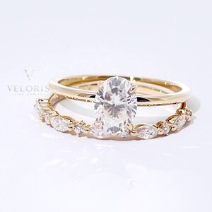 Conjunto de anillo de compromiso ovalado con diamante en oro de 14 quilates, conjunto de alianzas de boda, anillo de diamante curvo, conjunto de anillos de novia apilables, regalo minimalista para ella.