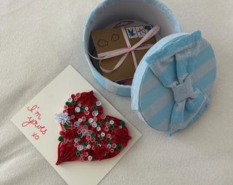 Caja de recuerdos con 5 cartas de amor escritas a mano - Set de regalo romántico con tarjeta de San Valentín