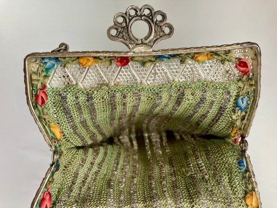 1920s beaded frame handbag in green with silver g… - image 5