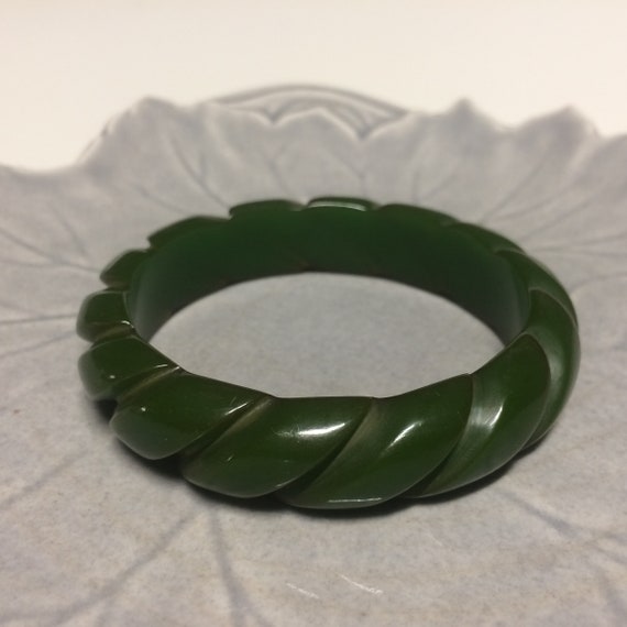 vintage Bakelite gorgeous translucent jade green … - image 4