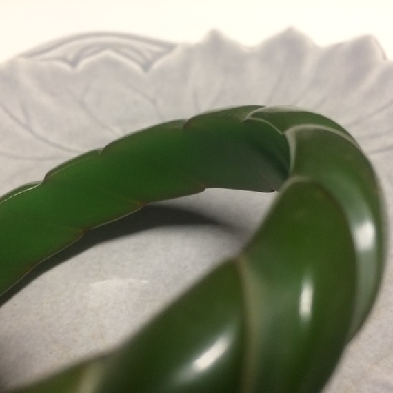 vintage Bakelite gorgeous translucent jade green … - image 2